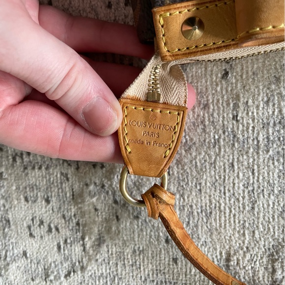 SOLD - Louis Vuitton Cherry Blossom Pochette Accessories - Picture 9 of 9